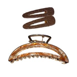 Time And Tru Claw And Hair Clips